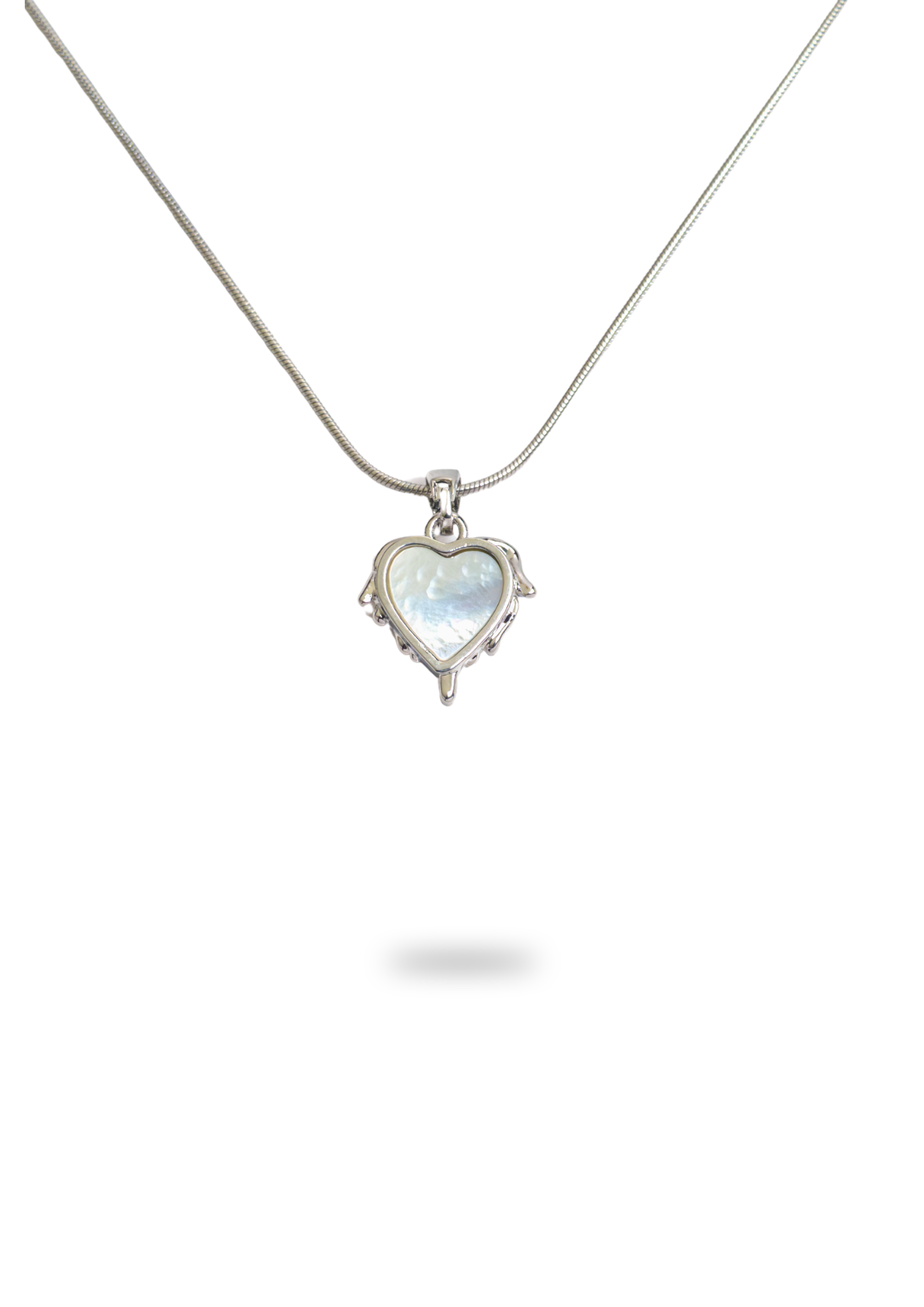 Flowing Mother-of-Pearl Heart