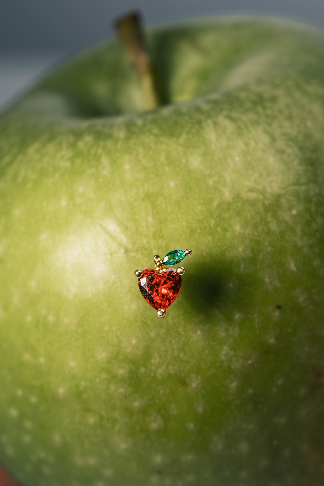 Red Apple Piercing