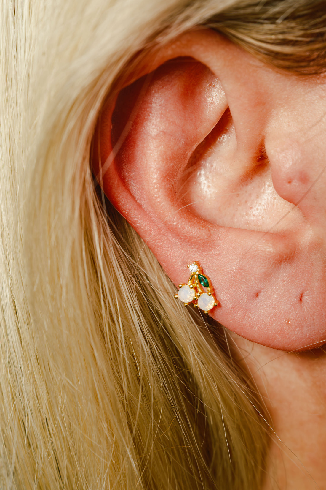 White Cherry Piercing