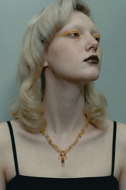 zarif ve ince tasarımlı sitrin kolye