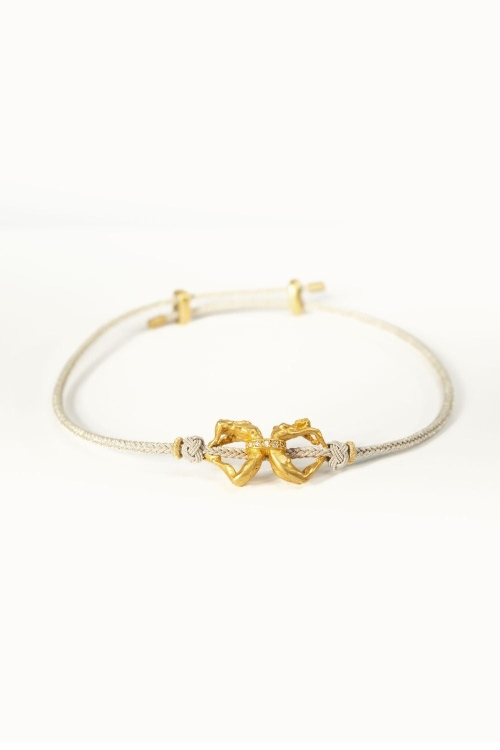 minimal tasarıma sahip unity choker kolye